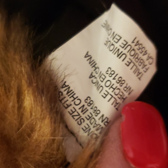 purple faux fur lined hat - Picture 4 of 4